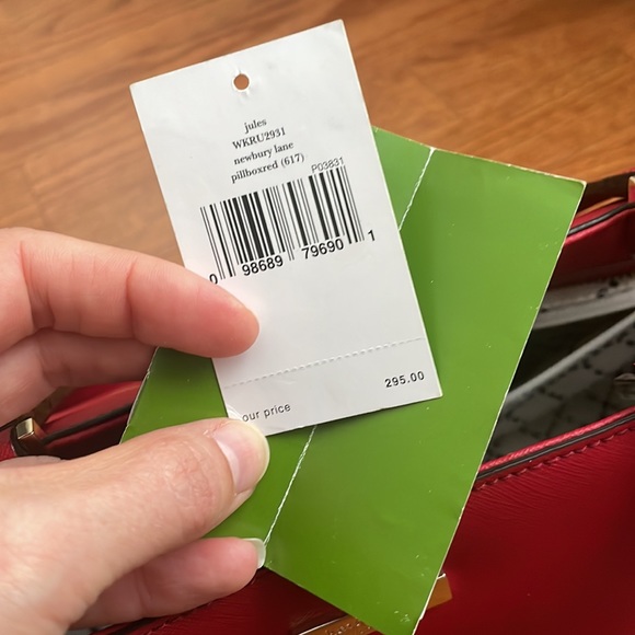 Kate Spade pillboxred (617) WKRU2931 Newbury lane with dust bag. - Picture 8 of 9